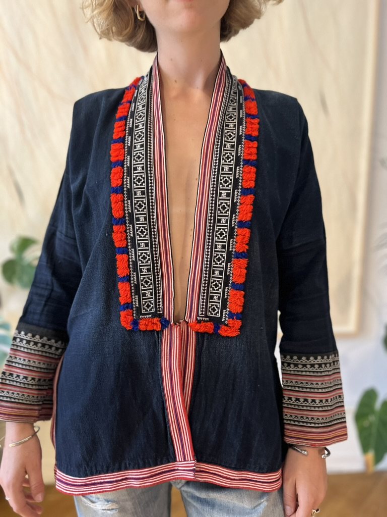 Chôm mâng pieces together: coats with indigo finishing and plant-dyed silk